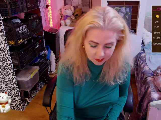 Delicecatmyau webcam