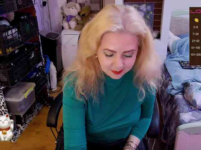 Delicecatmyau webcam