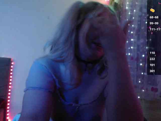 Liliya010 webcam