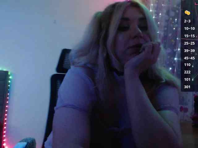 Liliya010 webcam