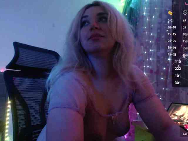 Liliya010 webcam