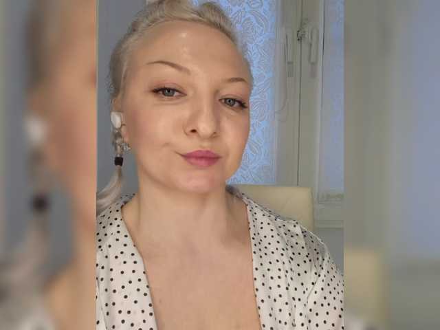 Gratis Live Sexcam mit Anesteishen Anesteishen