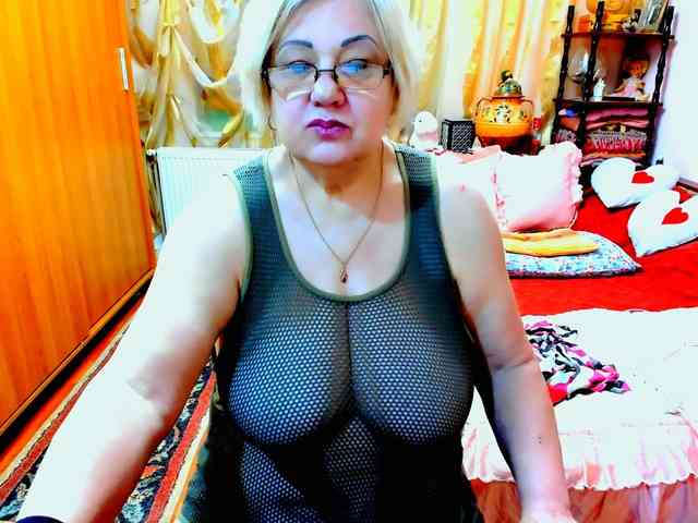SeductiveMilf webcam