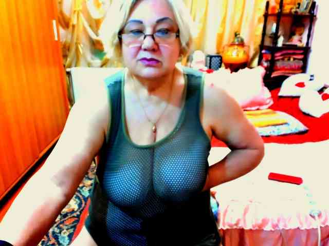 SeductiveMilf webcam