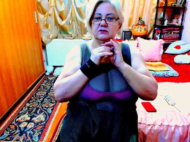 SeductiveMilf webcam