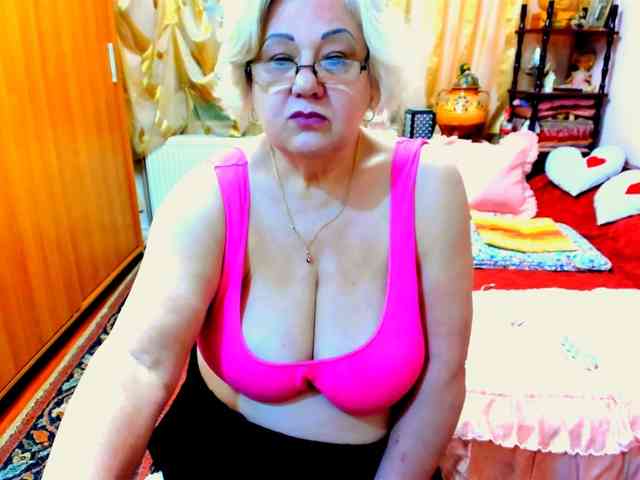 SeductiveMilf webcam
