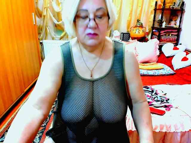 SeductiveMilf webcam