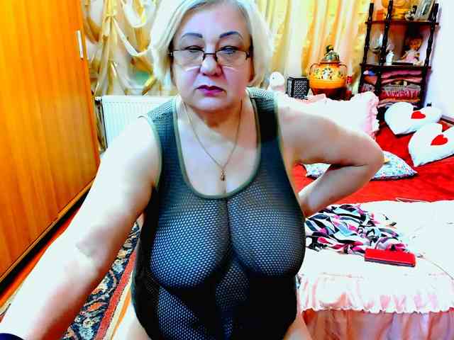 SeductiveMilf webcam