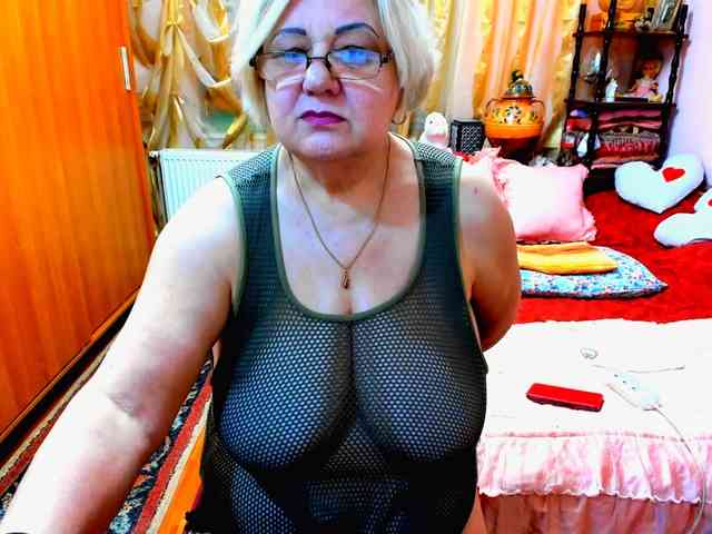 SeductiveMilf webcam