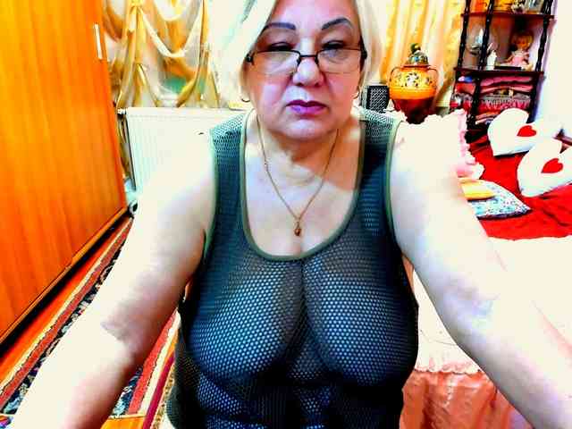 SeductiveMilf webcam