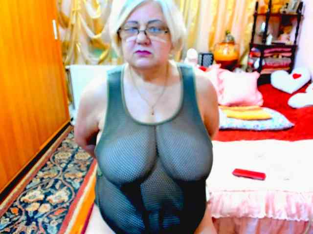 SeductiveMilf webcam