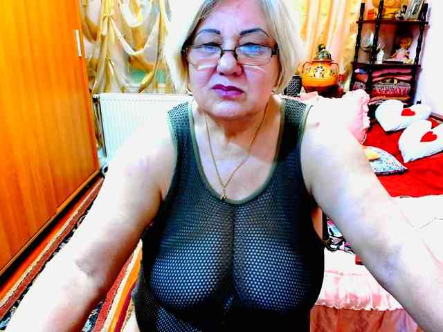 SeductiveMilf webcam