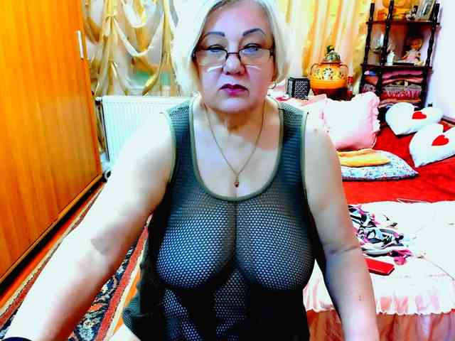 SeductiveMilf webcam