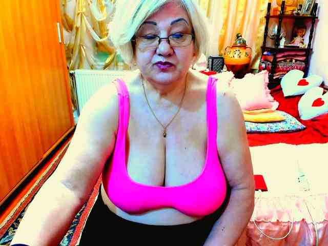 SeductiveMilf webcam