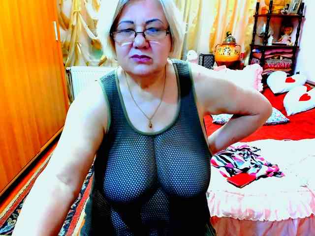 SeductiveMilf webcam