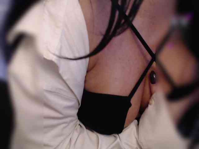 LadyOfDesire webcam