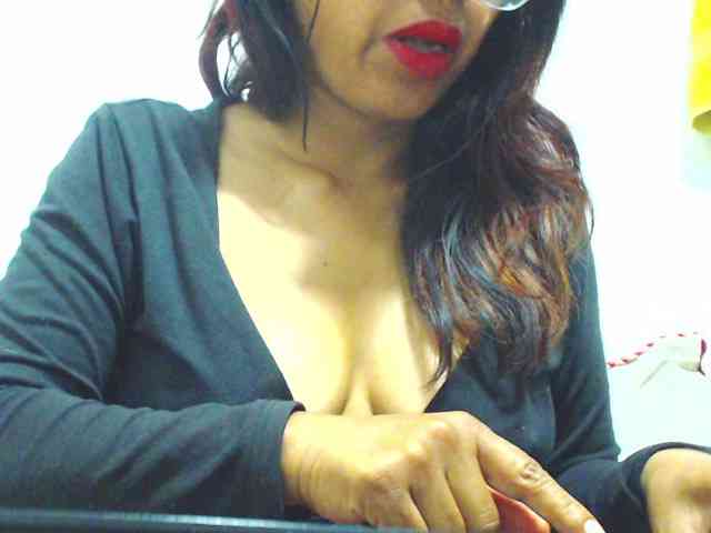 KATYY-HOTTT webcam