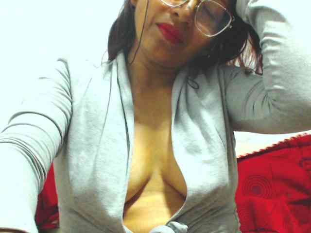 KATYY-HOTTT webcam