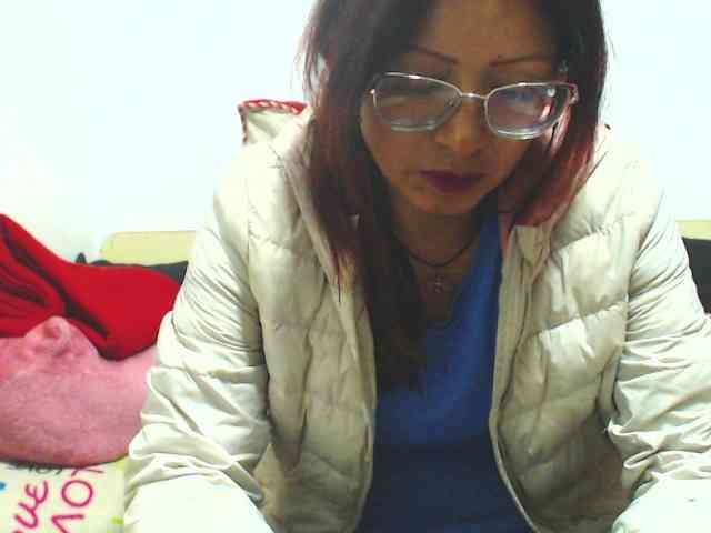 KATYY-HOTTT webcam