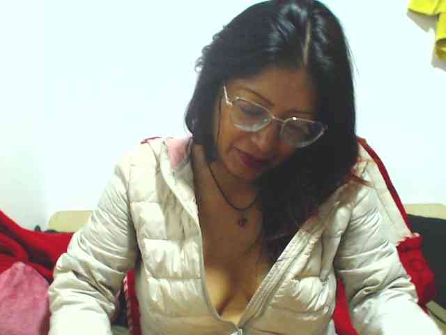 KATYY-HOTTT webcam