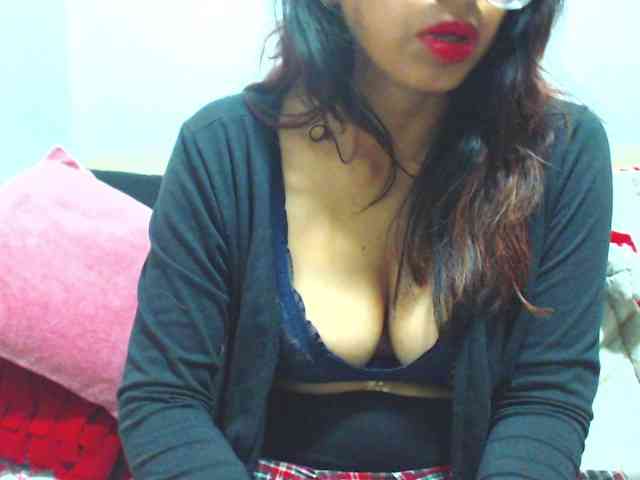 KATYY-HOTTT webcam