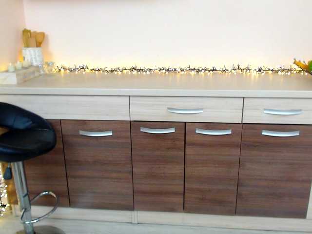 Entrez le videochat erotique avec le
modèle XKimoraX XKimoraX