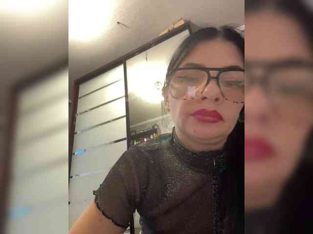 ALINABLACK webcam