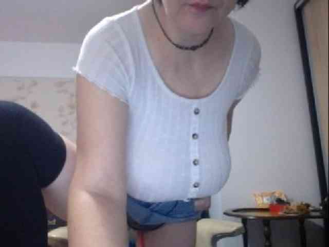 mary-x webcam