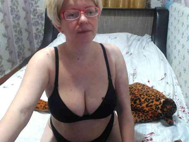 CrazzyBitch webcam