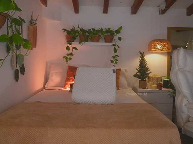 Vai a chattare su Meegan Meegan