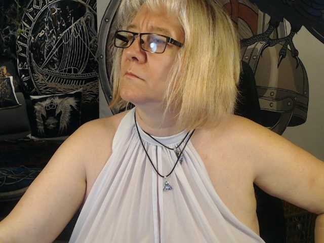 90dTitten webcam