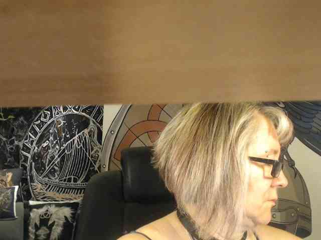 90dTitten webcam