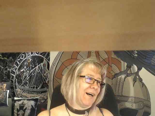 90dTitten webcam