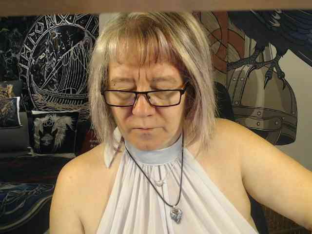 90dTitten webcam