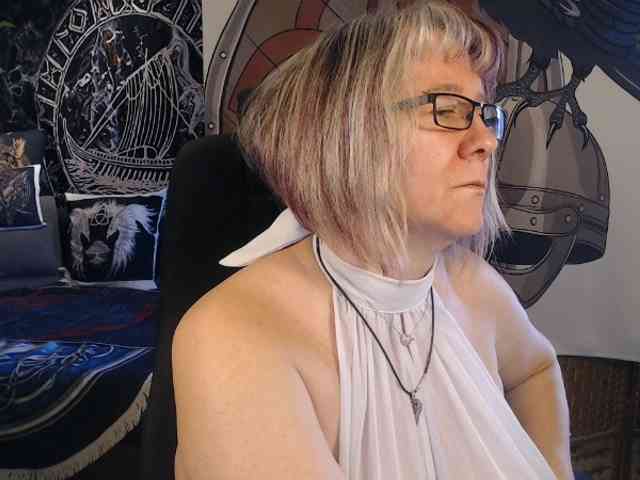 90dTitten webcam