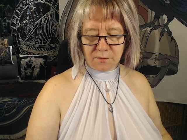 90dTitten webcam