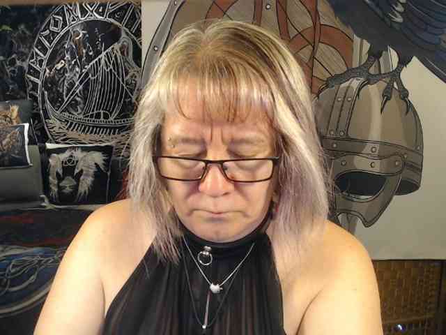 90dTitten webcam