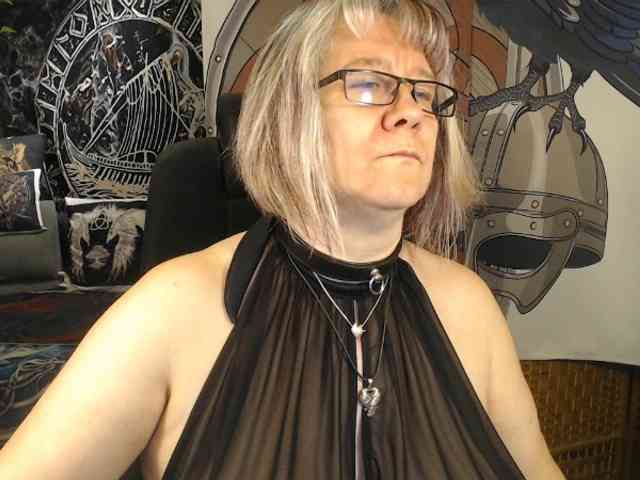 90dTitten webcam