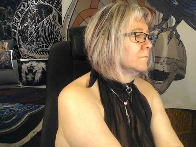 90dTitten webcam