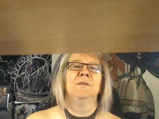90dTitten webcam
