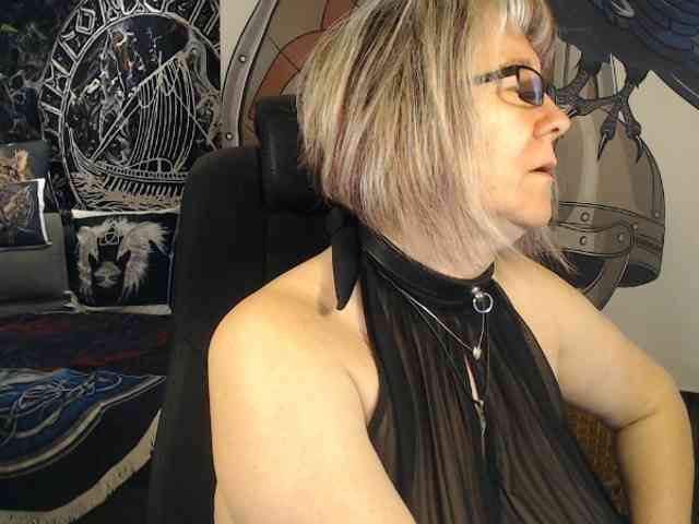 90dTitten webcam