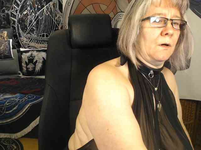 90dTitten webcam