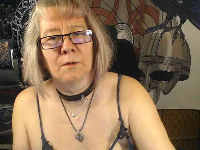 90dTitten webcam