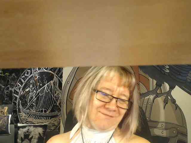 90dTitten webcam