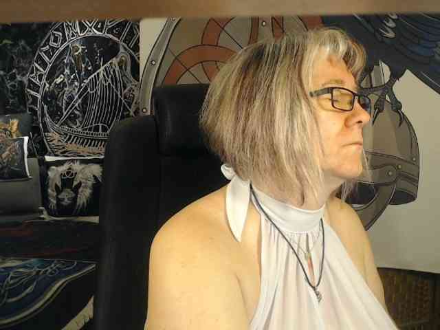 90dTitten webcam