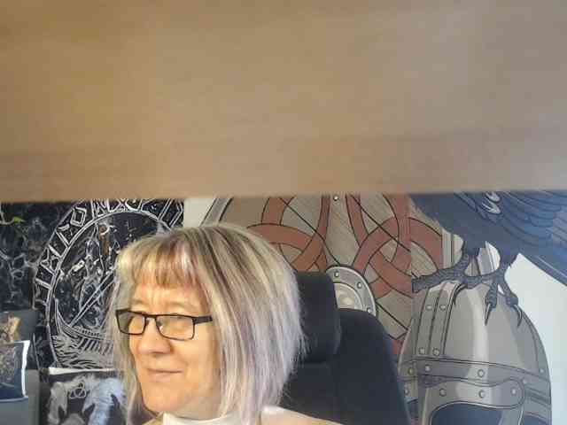 90dTitten webcam