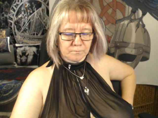 90dTitten webcam