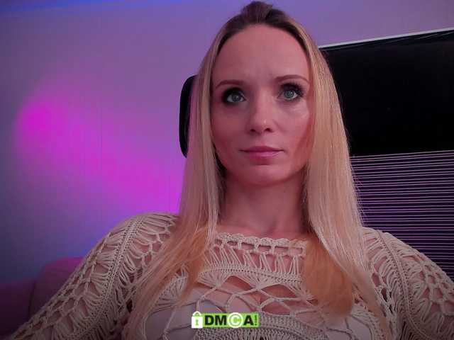 Louise_Dance webcam