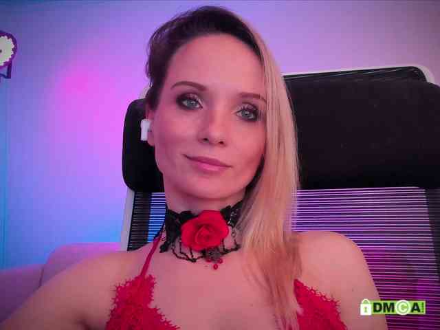 Louise_Dance webcam