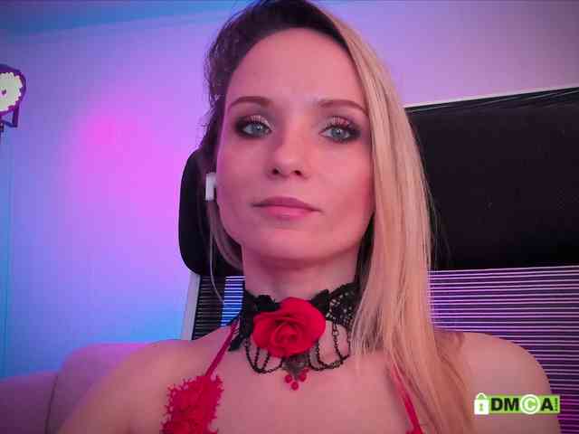 Louise_Dance webcam
